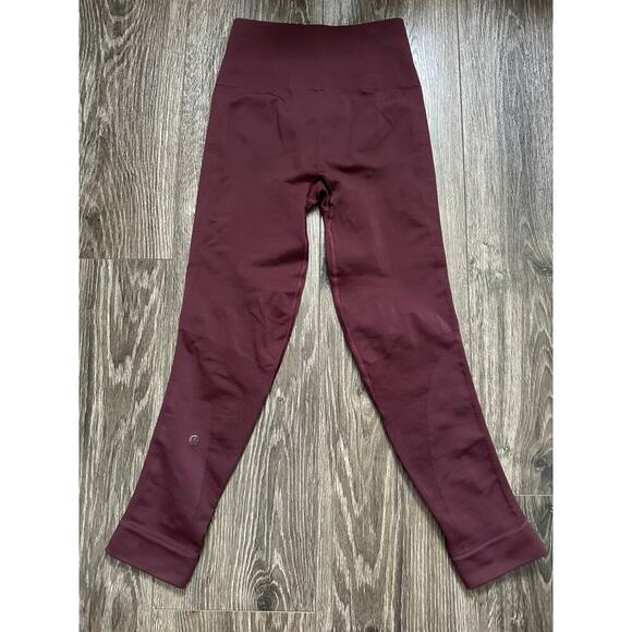 Lululemon Ebb To Street Pant size 4 Black Cherry - Picture 5 of 6